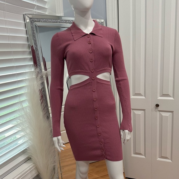 AKIRA Dresses & Skirts - AKIRA Mauve Long Sleeve Cut-Out sweater Dress